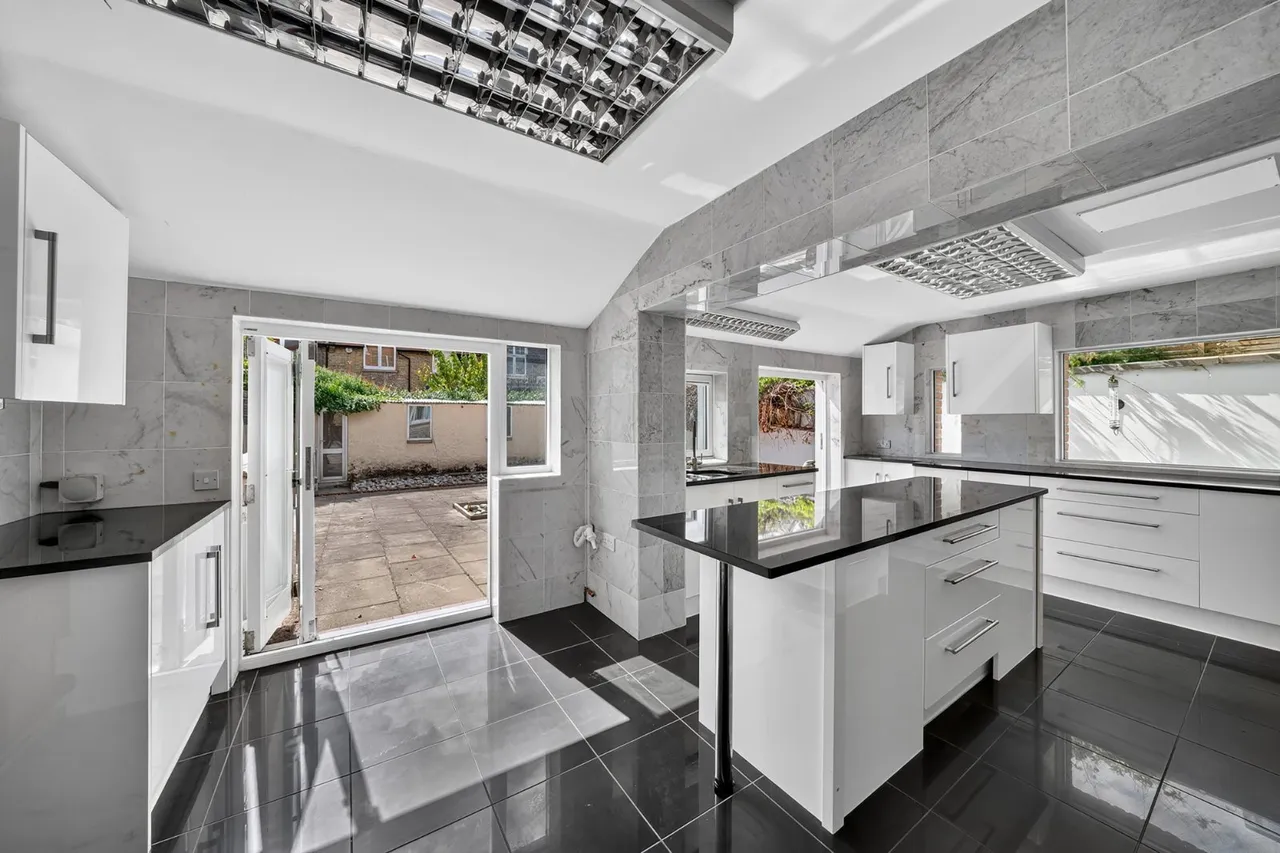 Fielding Road, London, W4, photo 18