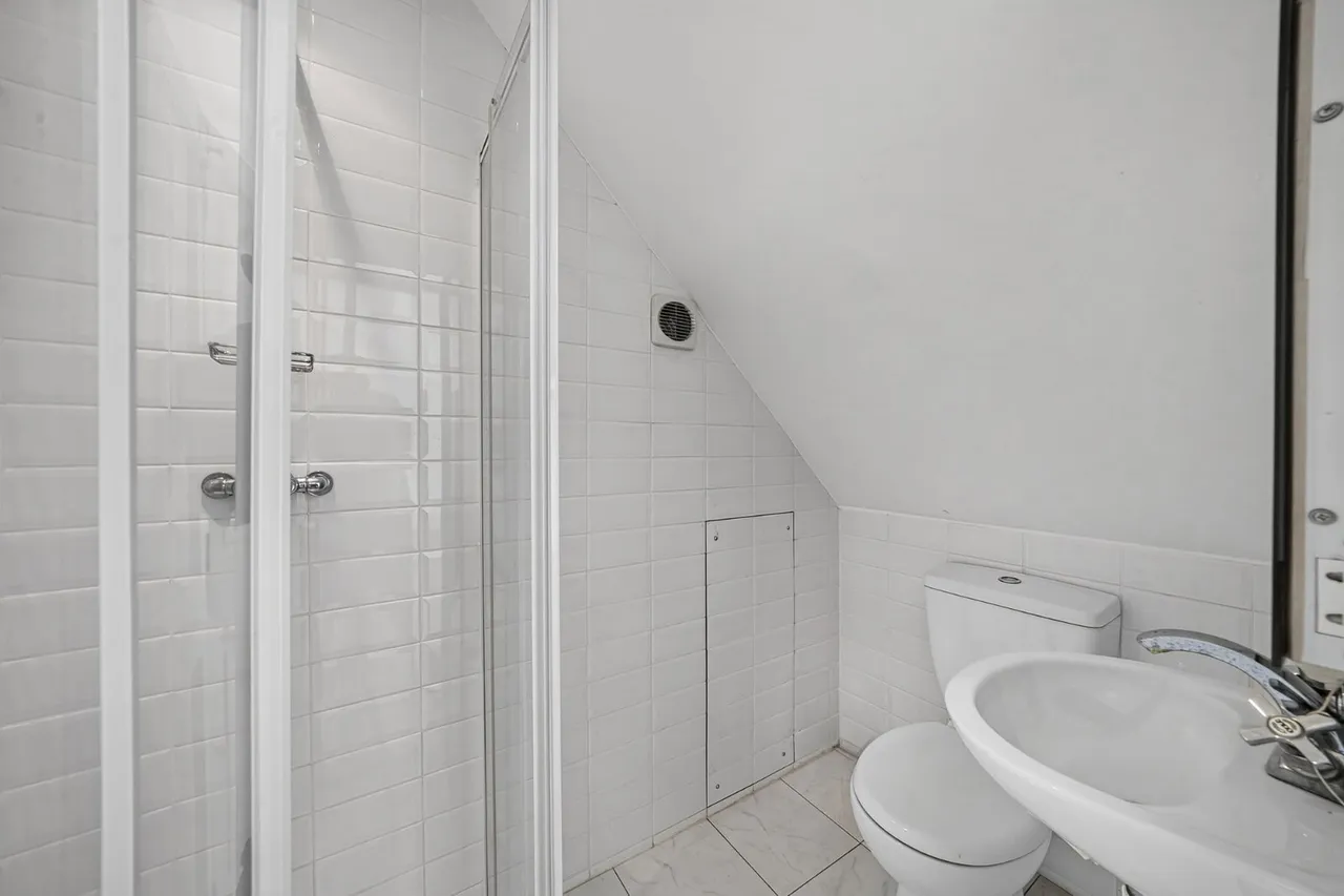 Fielding Road, London, W4, photo 15
