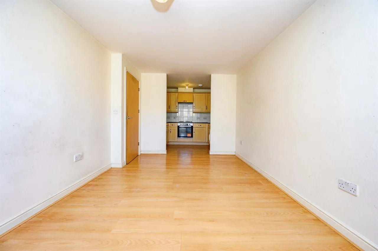 Ovaltine Drive, Kings Langley, WD4, photo 5