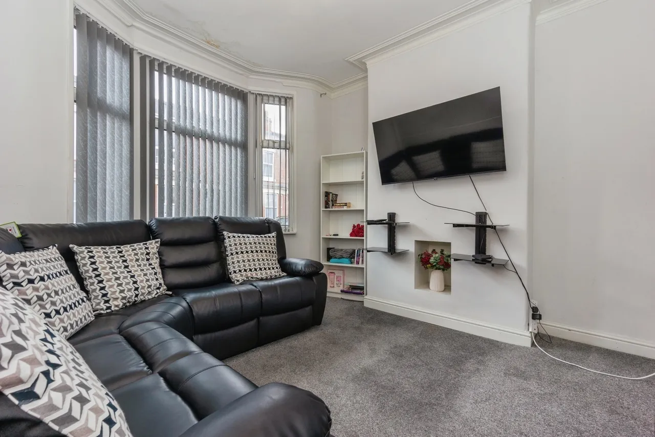 Langshaw Street, Old Trafford, Manchester, M16, photo 2