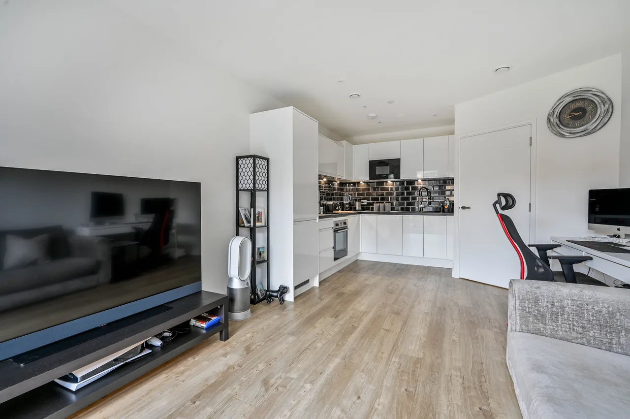 Flat 6, Grassholme House, New Malden, photo 11