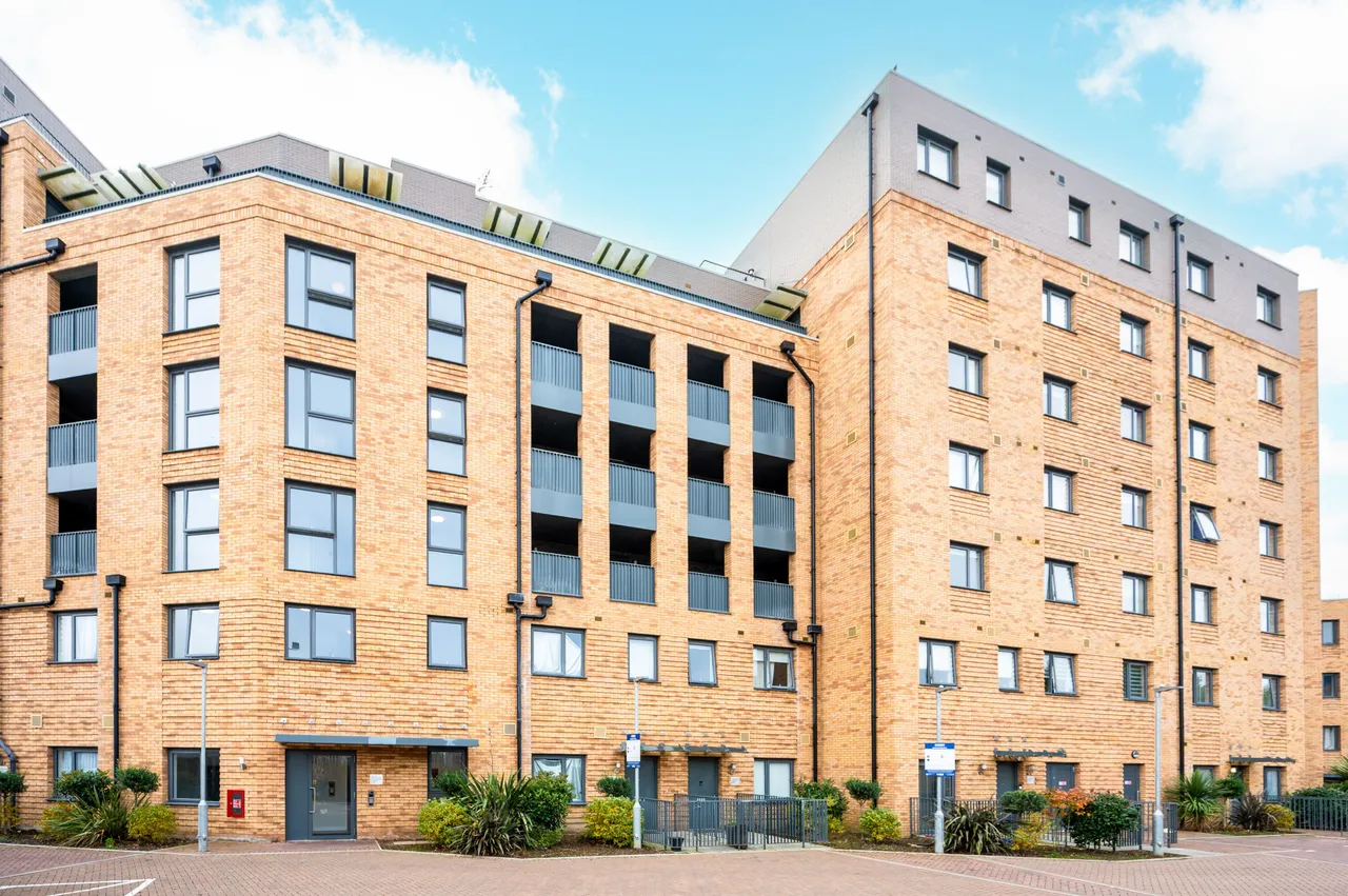 1 bed flat for sale — Flat 6, Grassholme House, New Malden