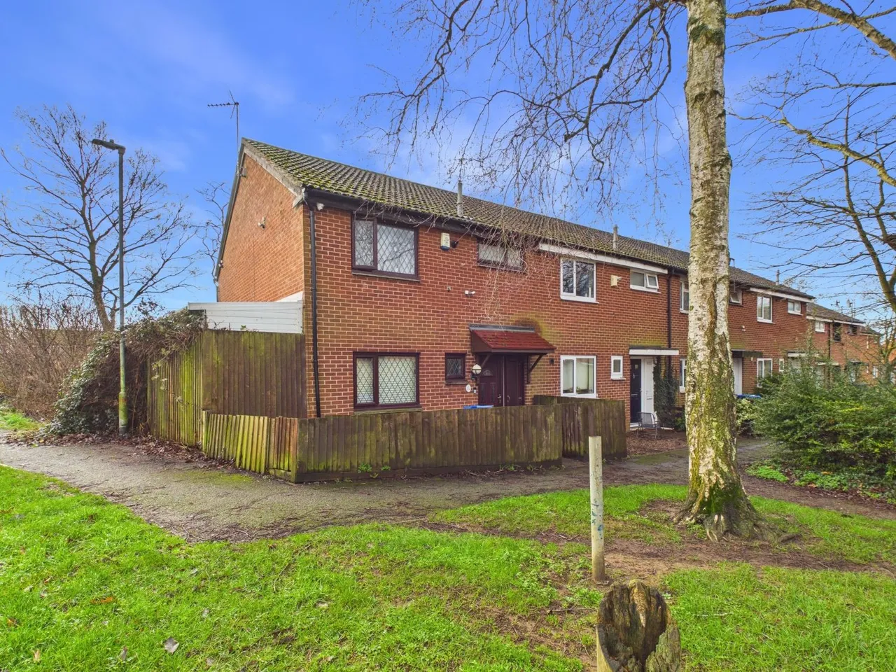 2 bed house for sale, Harefield Road, Blackthorn, NN3