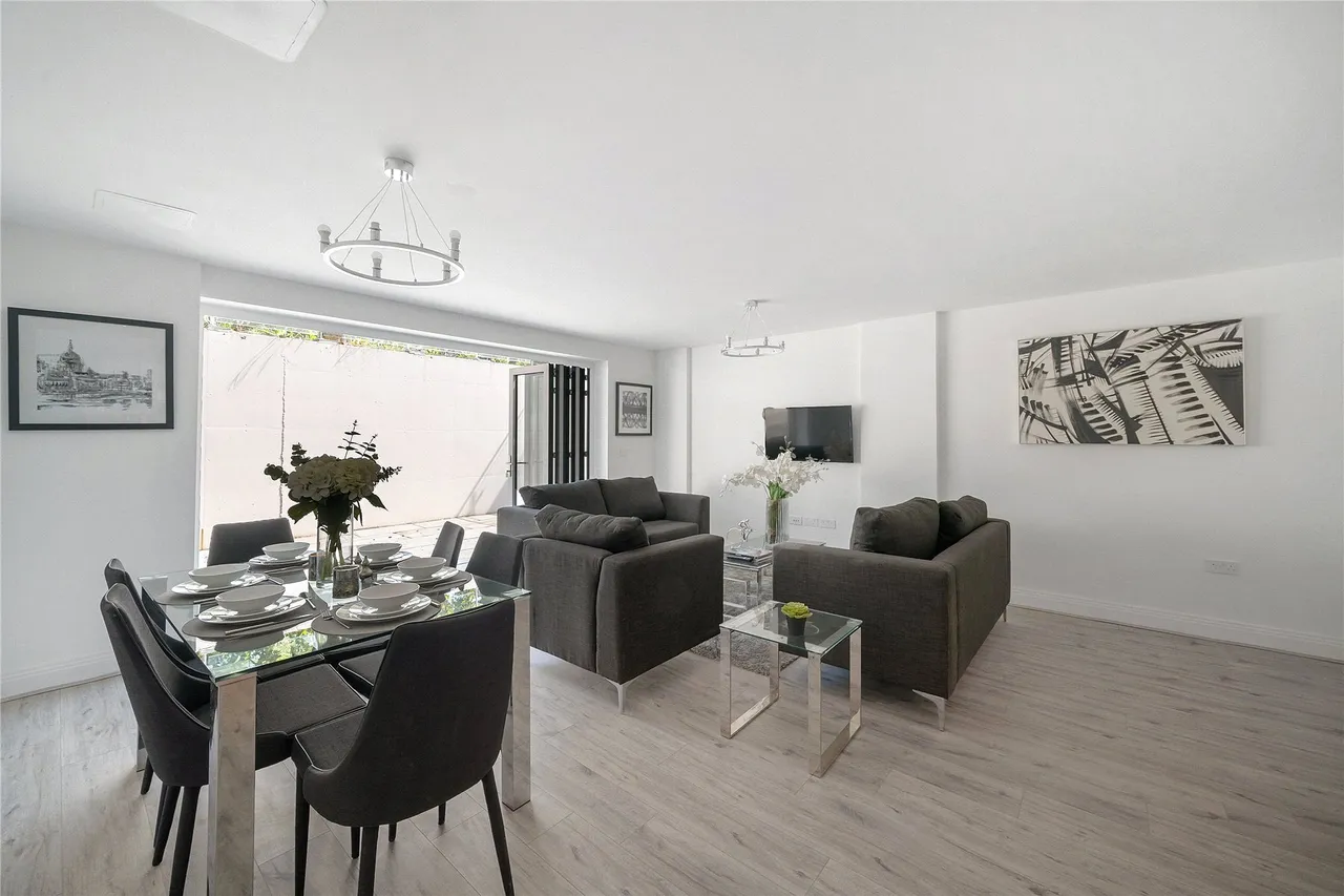 Ardmore Place, 162-164 Hartfield Road, Wimbledon, London, SW19, photo 2