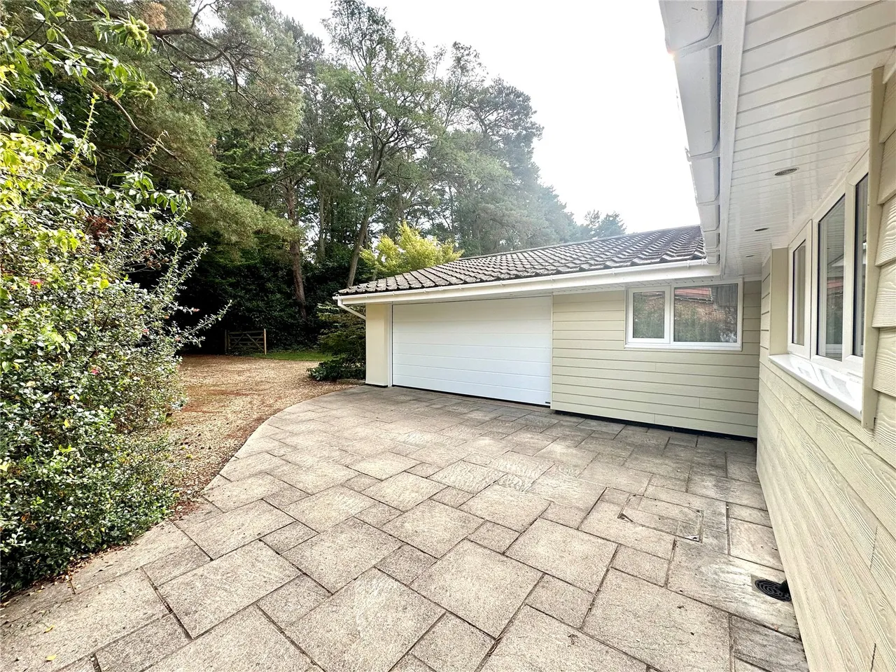 Ashley Drive North, Ashley Heath, Ringwood, Hants, BH24 2JL, photo 16