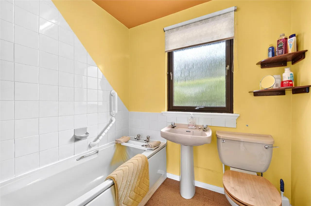 Allachlade Court, Aboyne, AB34, photo 15