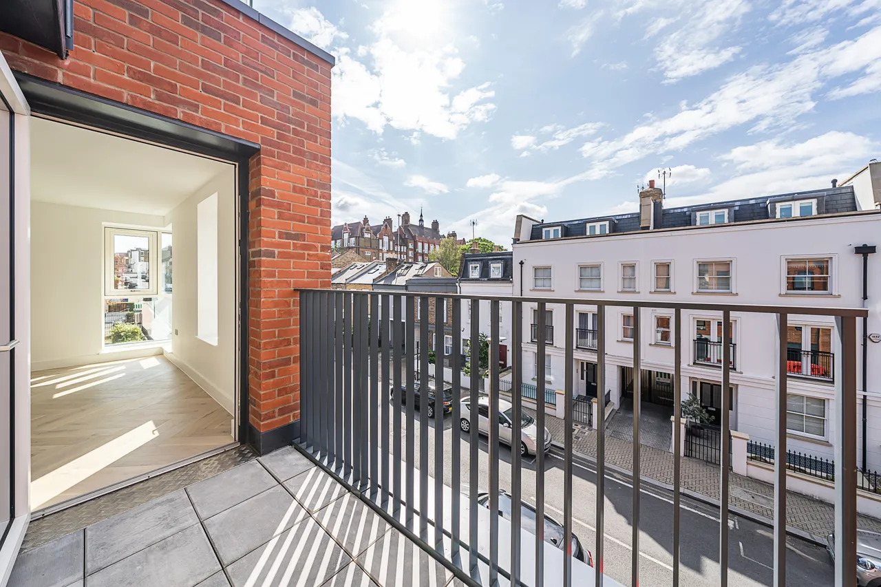 Northcote Road, London, SW11, photo 3