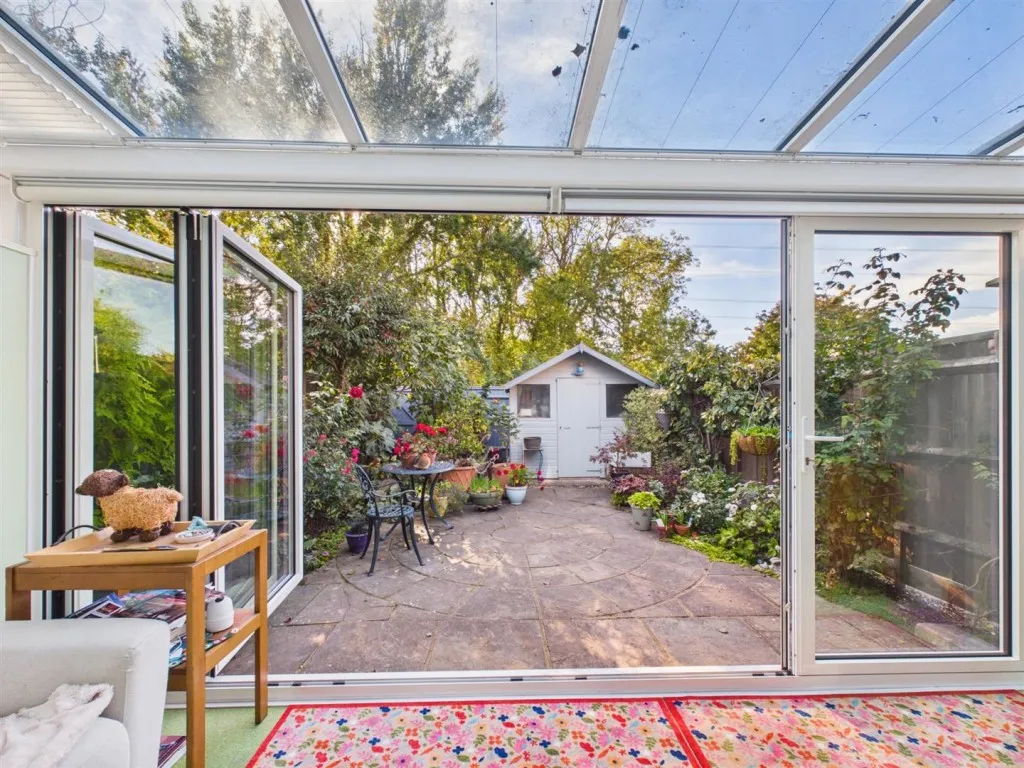 Tamar Close, Hawkslade, photo 2