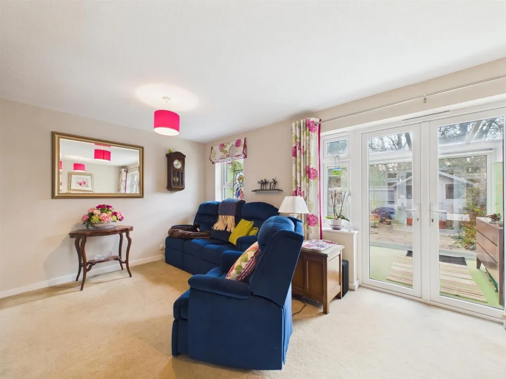 Tamar Close, Hawkslade, photo 9