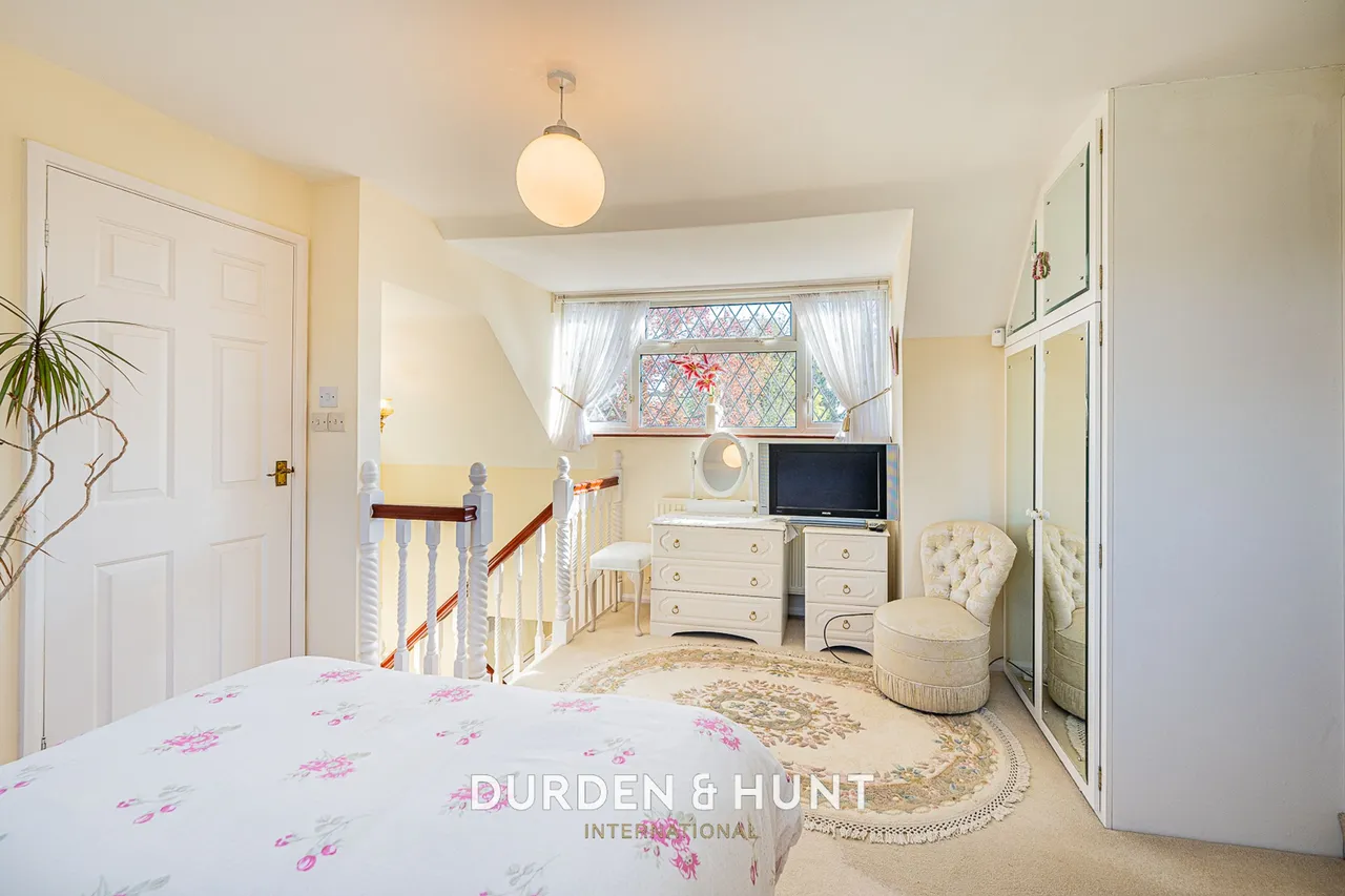 Grove Lane, Chigwell, IG7, photo 12