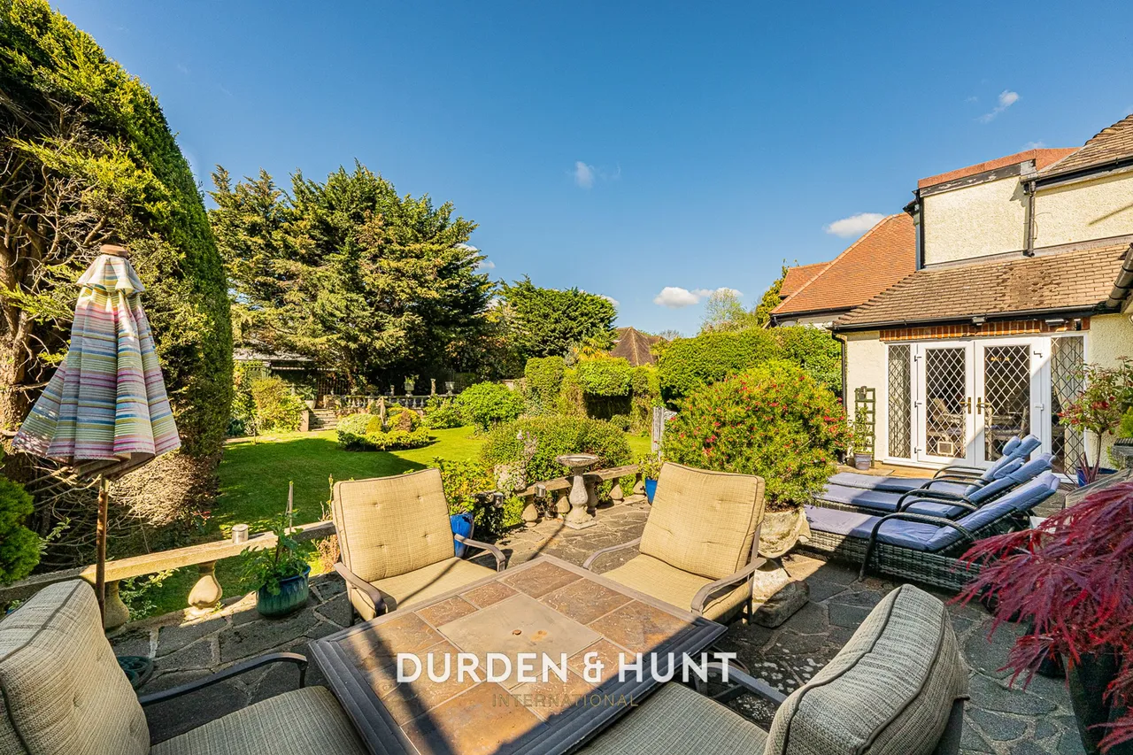 Grove Lane, Chigwell, IG7, photo 29