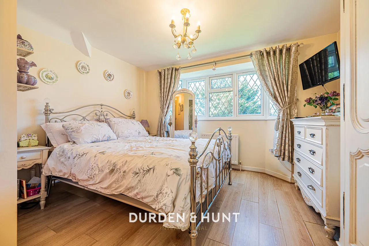 Grove Lane, Chigwell, IG7, photo 22