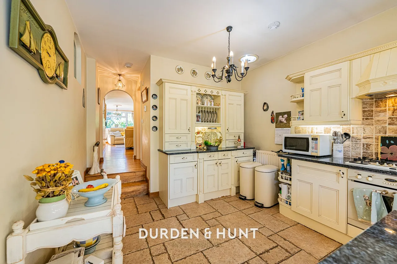 Grove Lane, Chigwell, IG7, photo 20