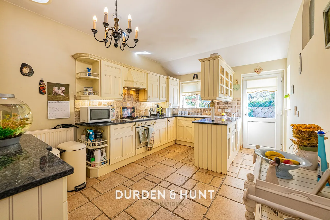 Grove Lane, Chigwell, IG7, photo 19