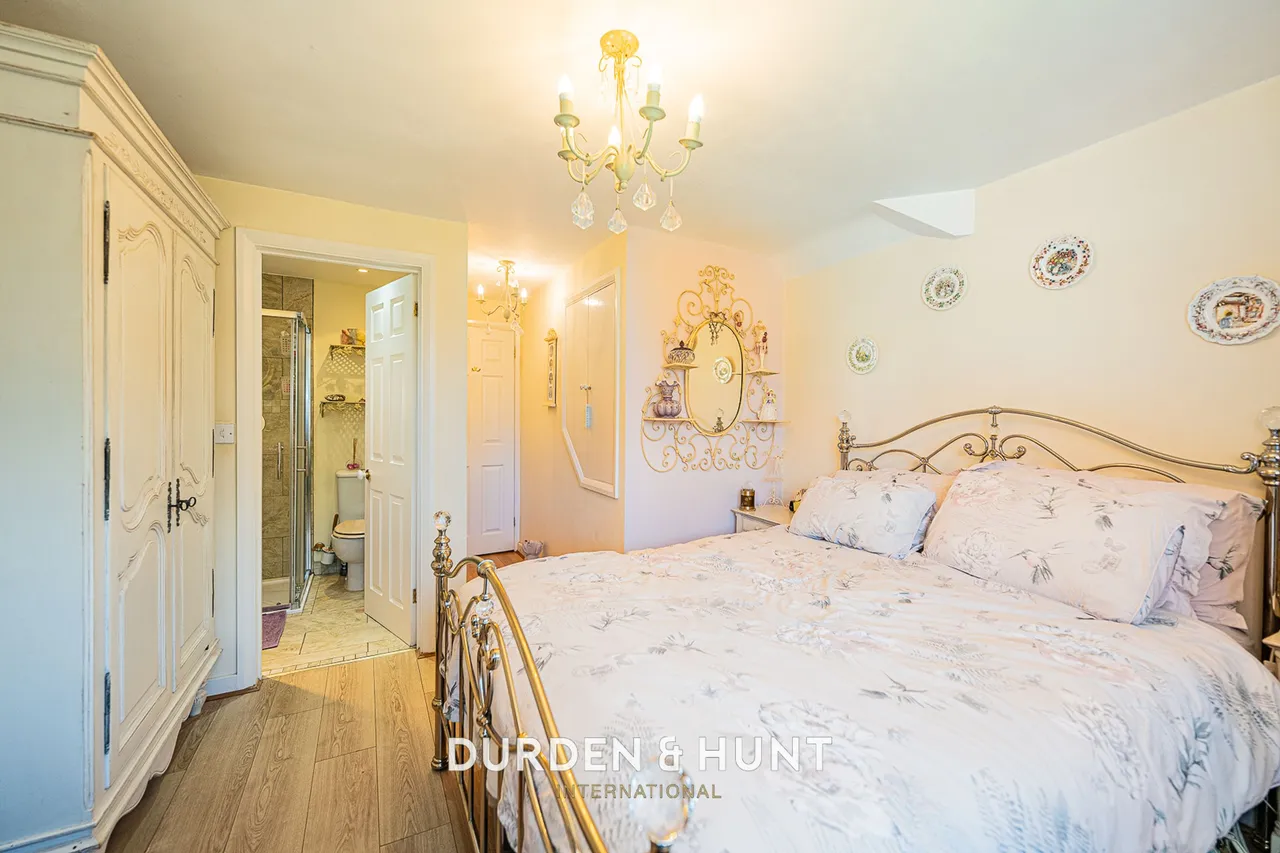 Grove Lane, Chigwell, IG7, photo 23