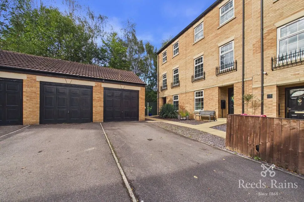 4 bed house for sale, Challiner Mews, Catcliffe, S60