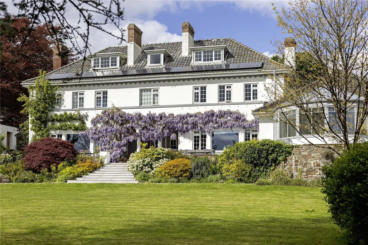 6 bed house for sale, Higher Park Road, Braunton, EX33