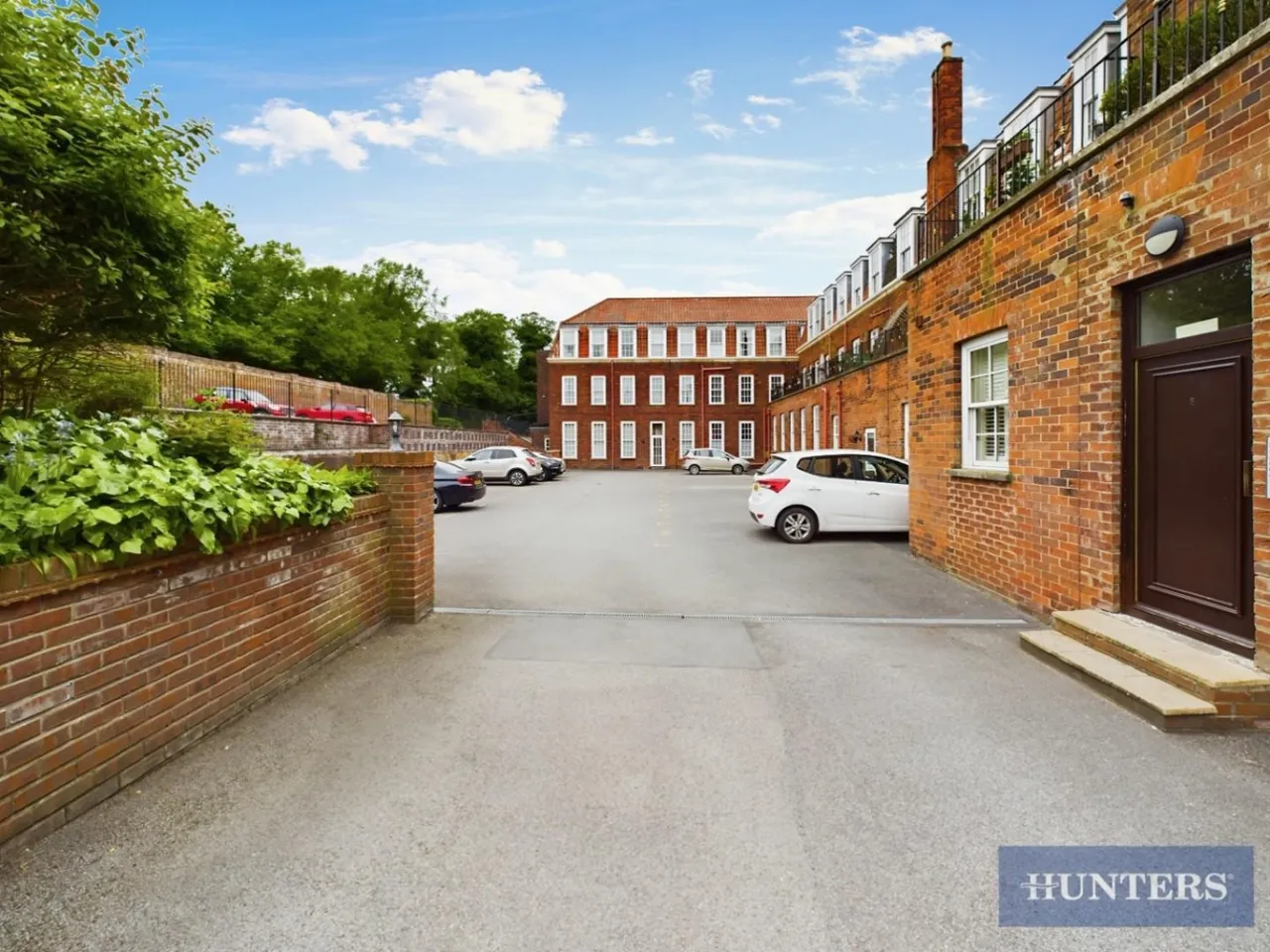 Hall Park Road, South Wing, YO14, photo 9
