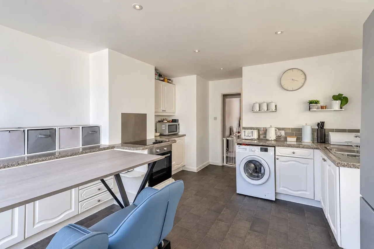 Rutland Avenue, High Wycombe, HP12, photo 11
