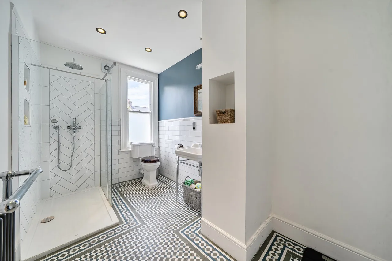 Wellmeadow Road, SE6, photo 10