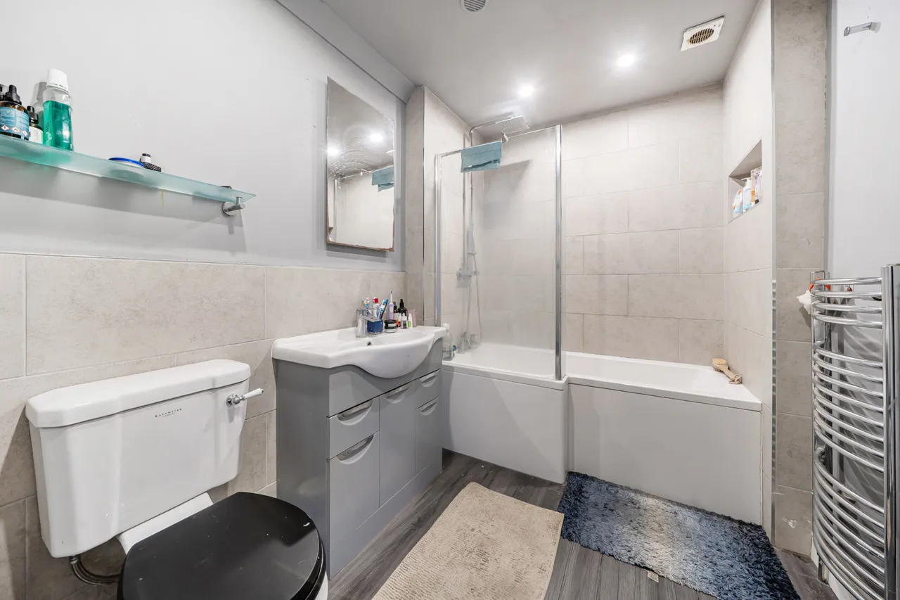 Lawrie Park Road, SE26, photo 6