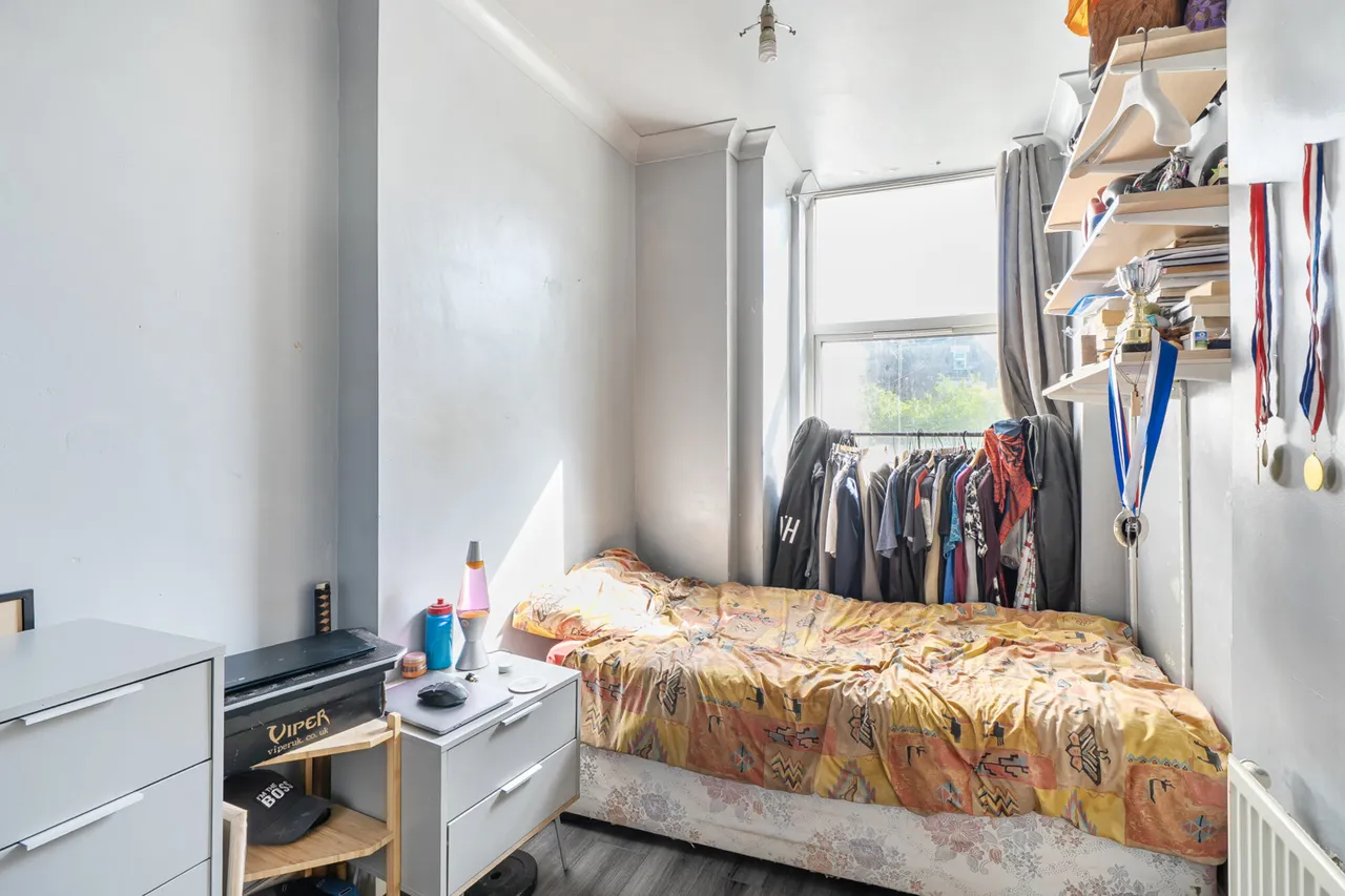 Lawrie Park Road, SE26, photo 7