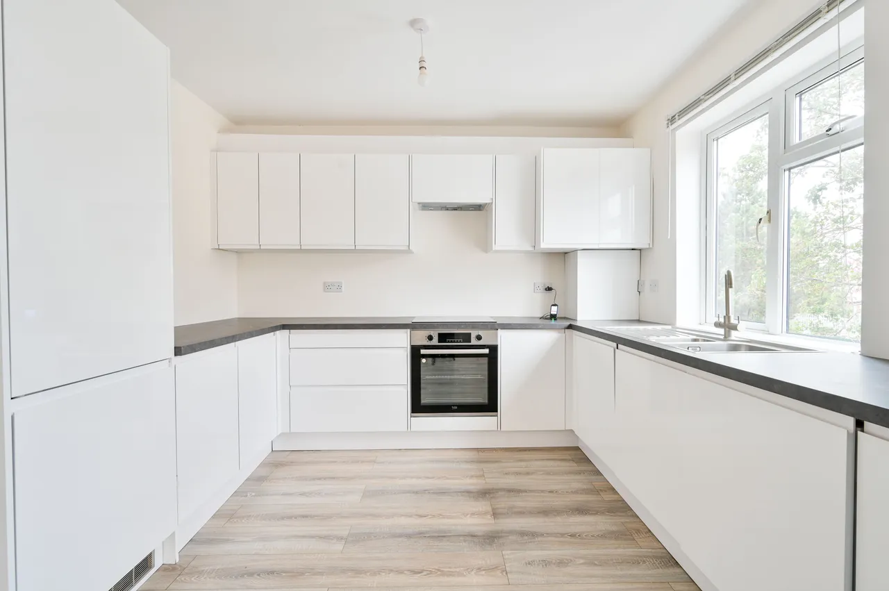 New Malden, KT3, photo 8