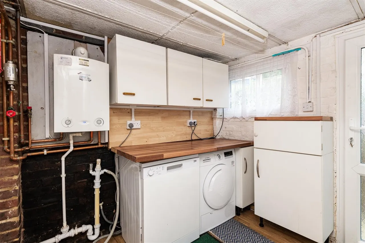 Horwood Close, Rochester ME1 3LR, photo 9
