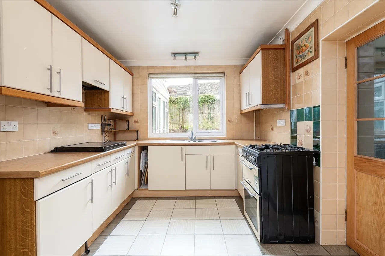 Horwood Close, Rochester ME1 3LR, photo 5