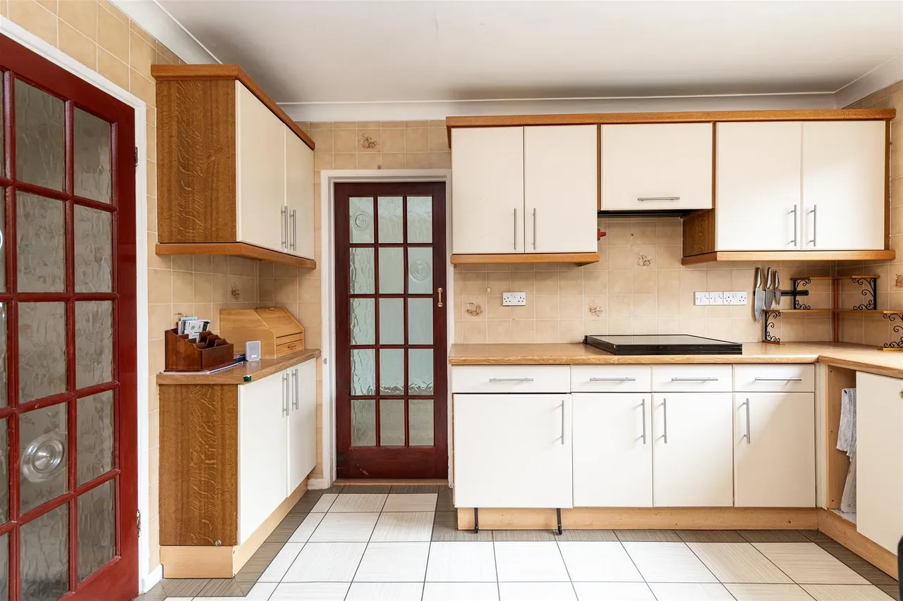 Horwood Close, Rochester ME1 3LR, photo 6