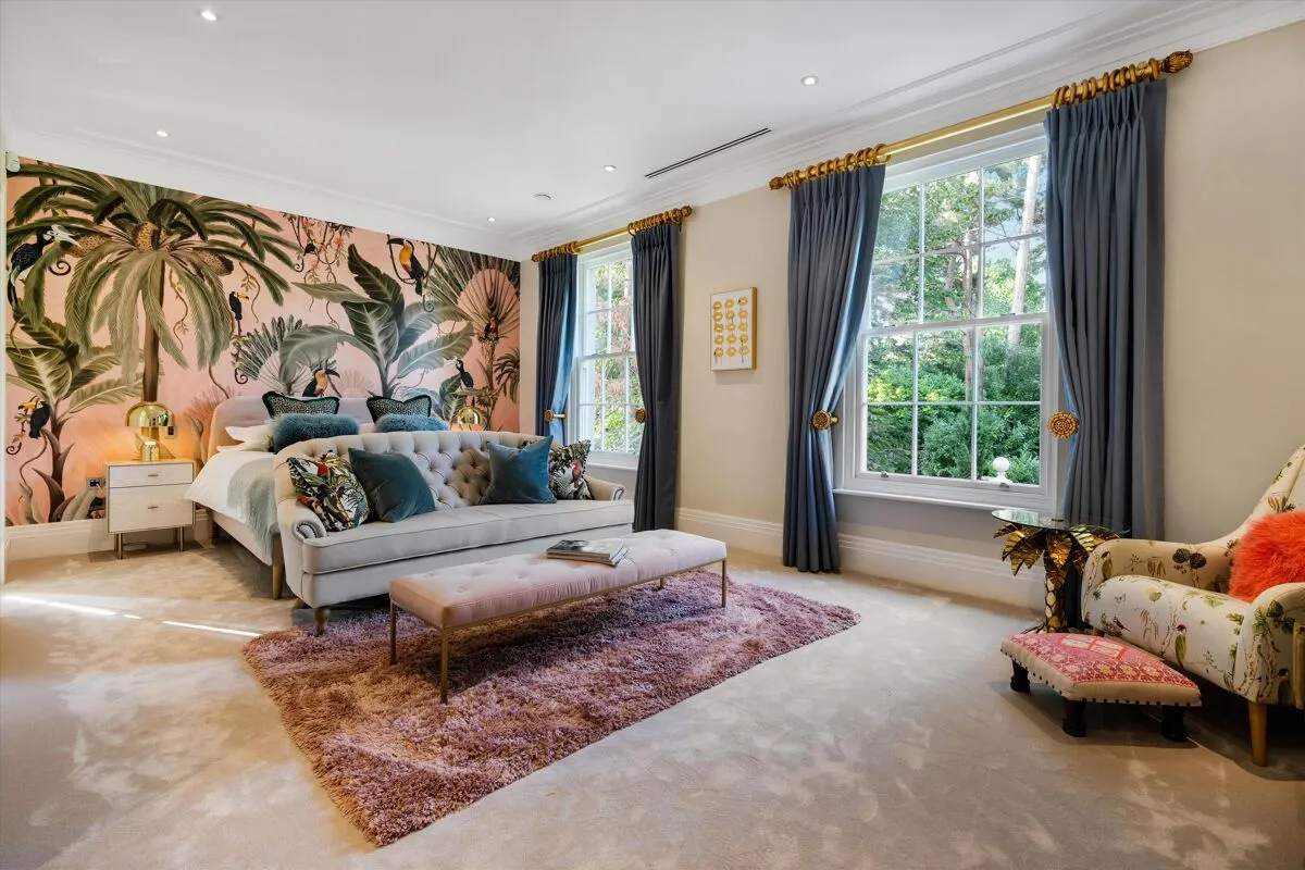Old Avenue, St George's Hill, KT13, photo 20