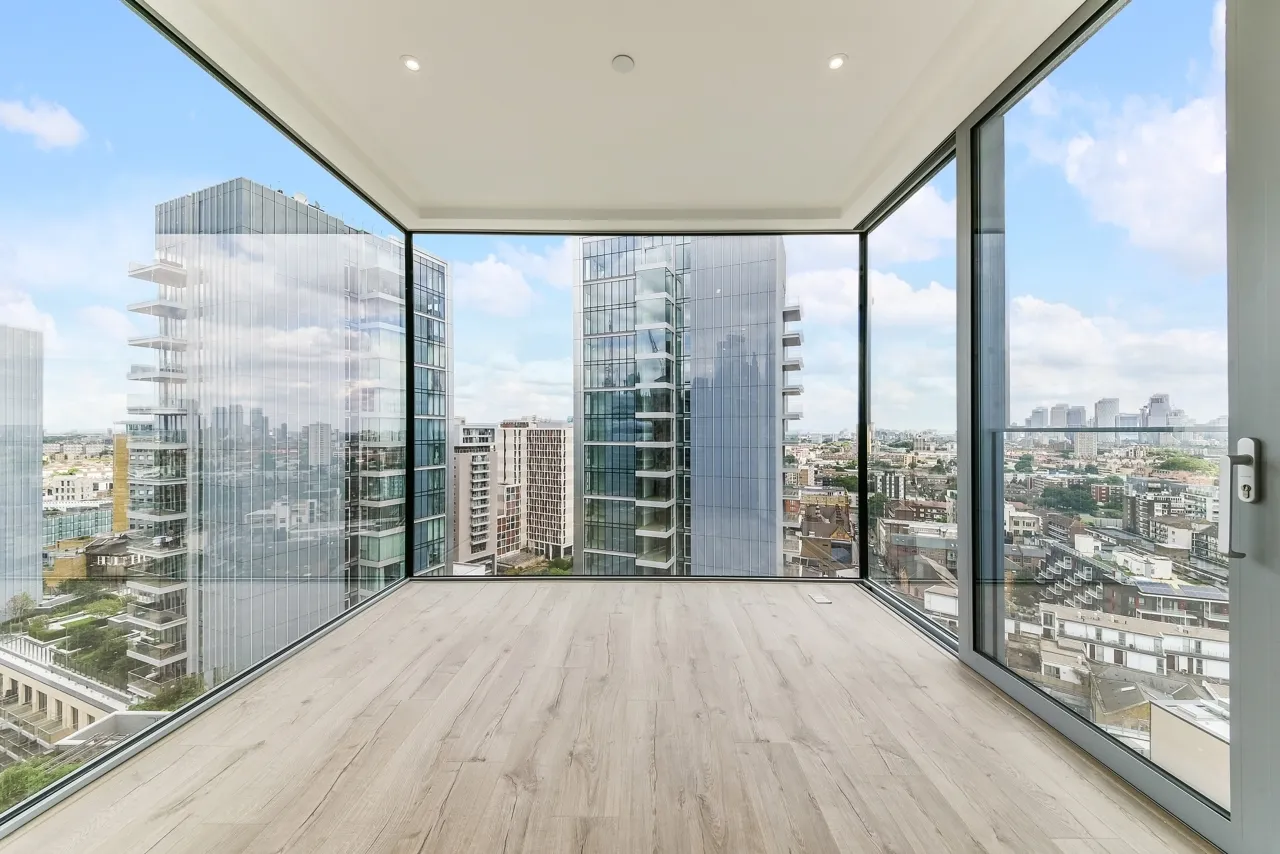 Neroli House, Flat 1502, Neroli House, 14 Piazza Walk, Goodman' S Fields, Aldgate, E1, photo 3