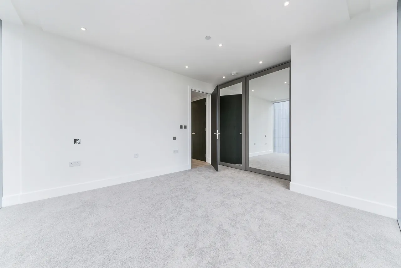 Neroli House, Flat 1502, Neroli House, 14 Piazza Walk, Goodman' S Fields, Aldgate, E1, photo 4