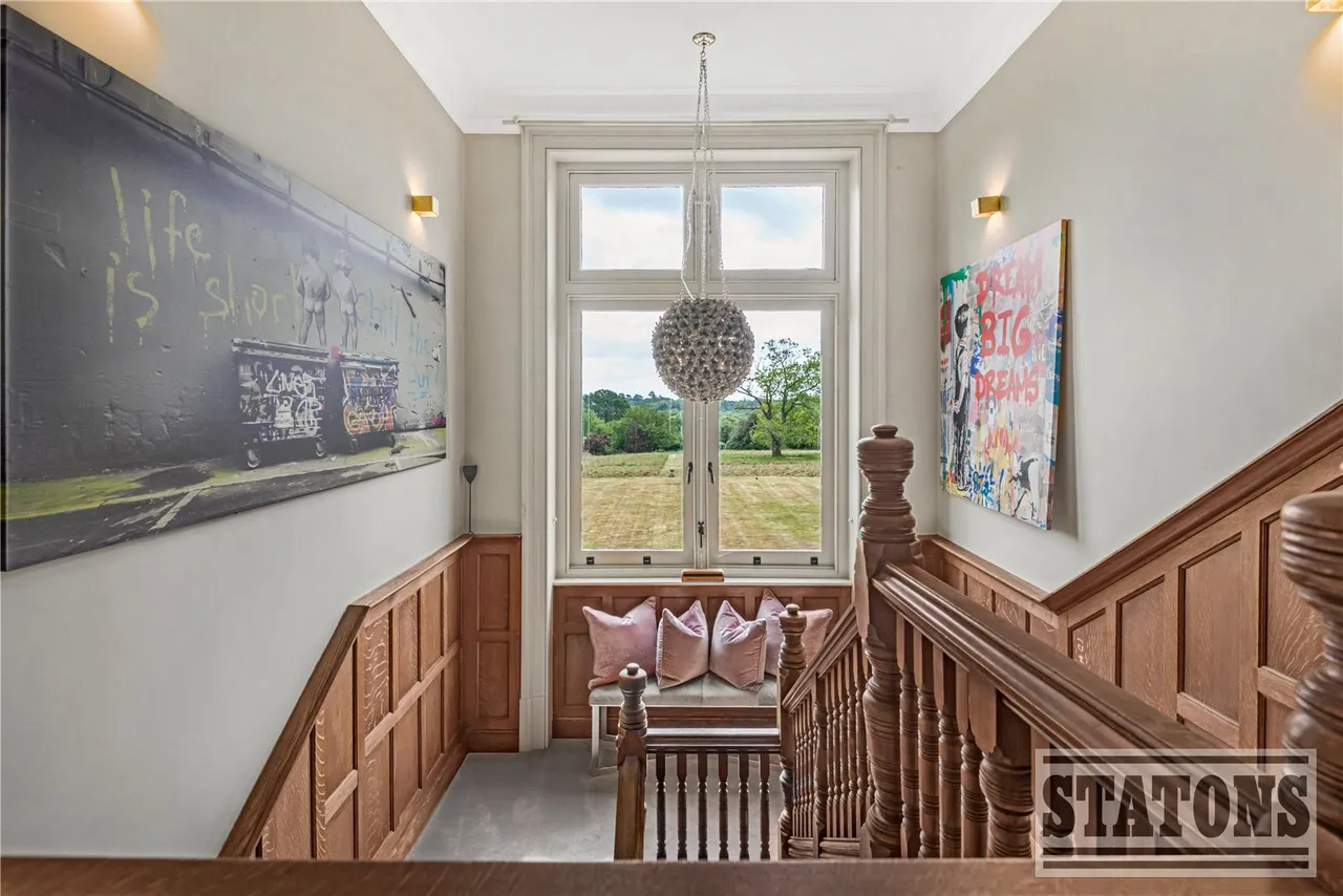 Robins Nest Hill, Little Berkhamsted, Hertfordshire, SG13 8LS, photo 24