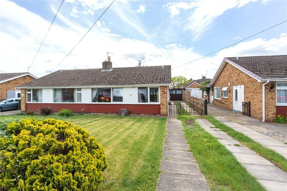 3 bed house for sale, Willow Glade, Huntington, YO32