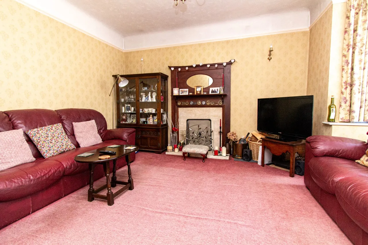 Farnborough Road, Farnborough, GU14 7JJ, photo 4
