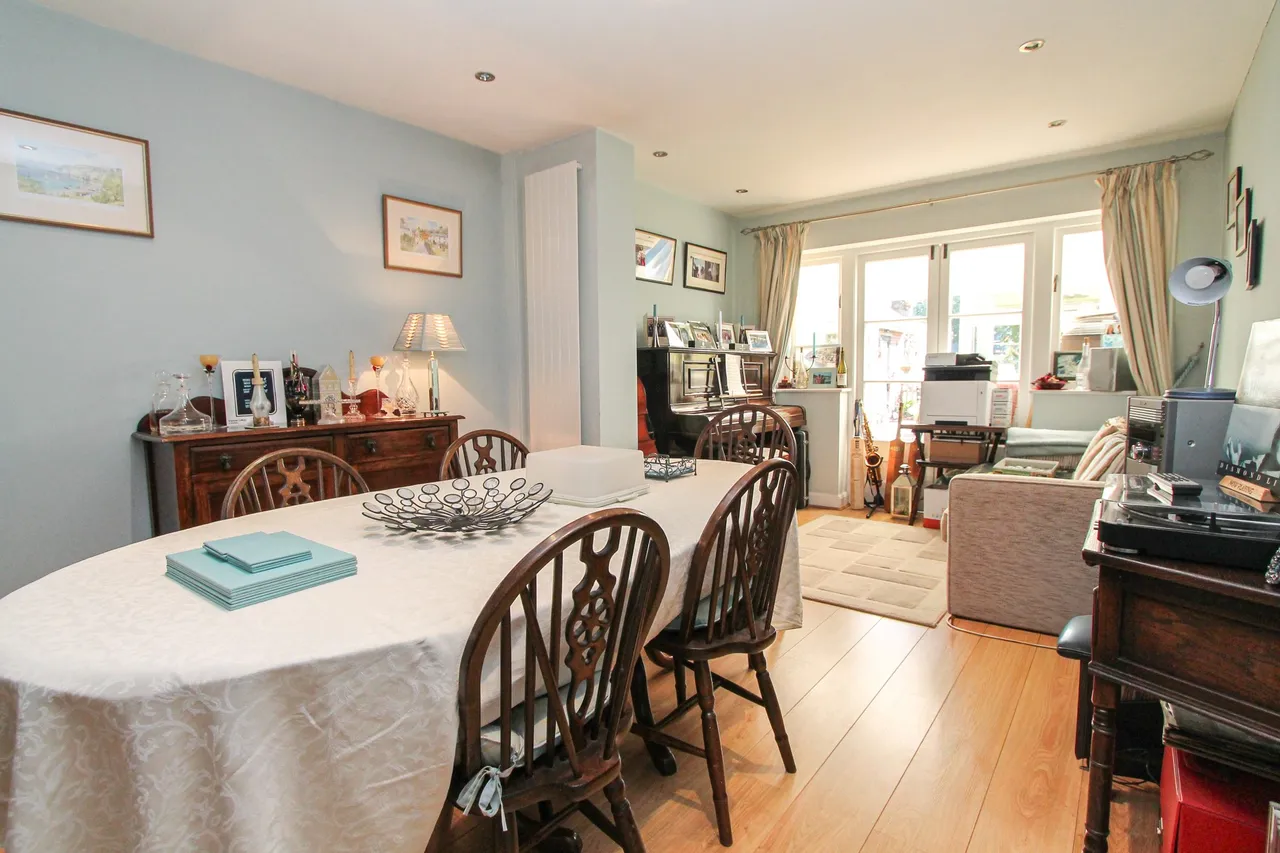 Farnborough Road, Farnborough, GU14 7JJ, photo 5