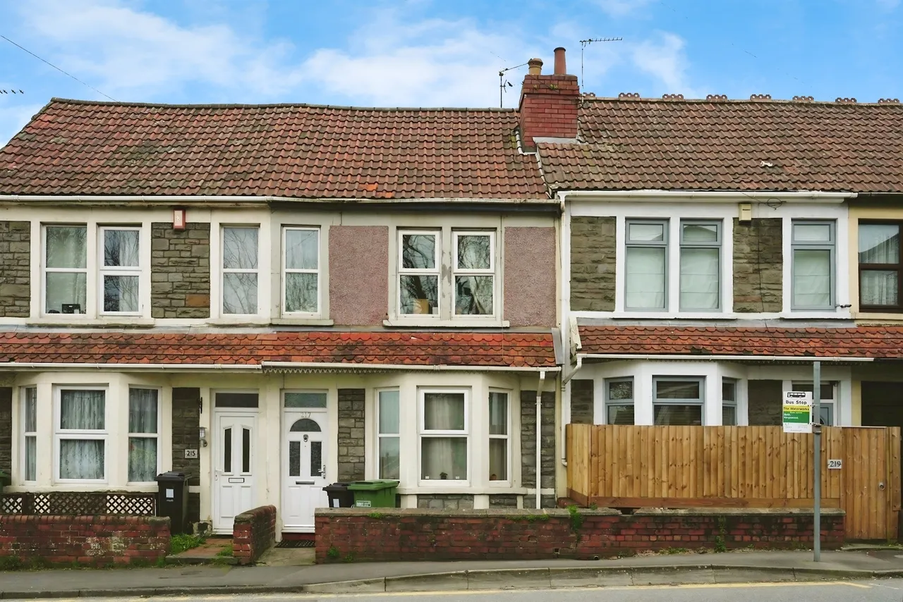 2 bed house for sale — Soundwell Road, Bristol