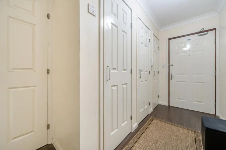 Sir Robert Mews, Slough, SL3, photo 13