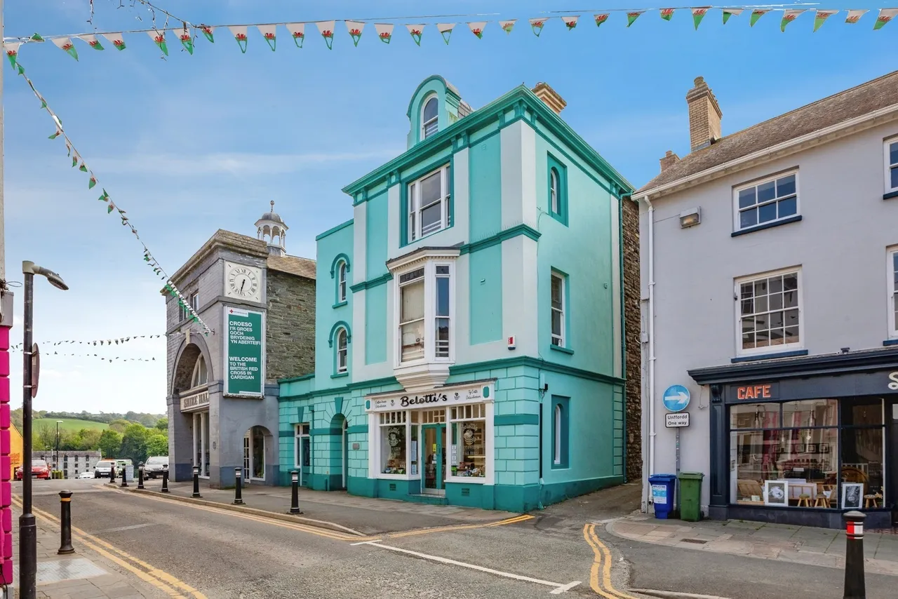 High Street, Cardigan, SA43, photo 2