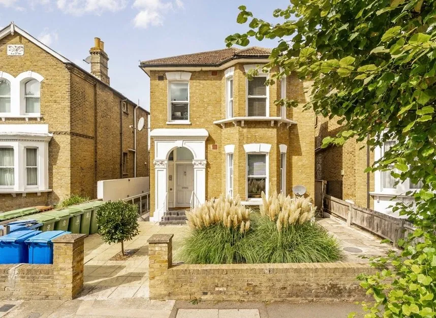 2 bed flat to rent — Barry Road, East Dulwich, SE22