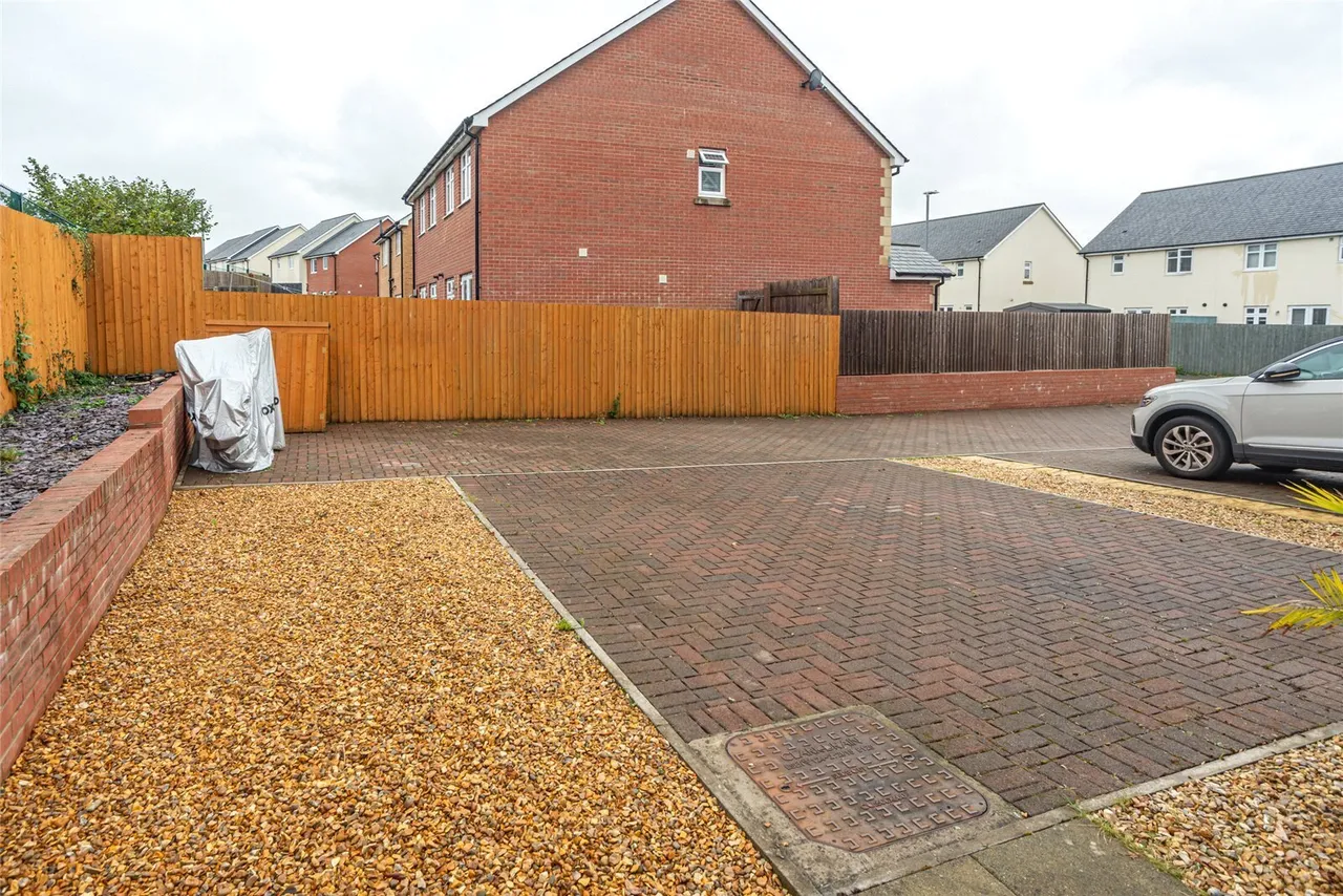 Gwel Y Llan, Caernarfon, LL55, photo 18