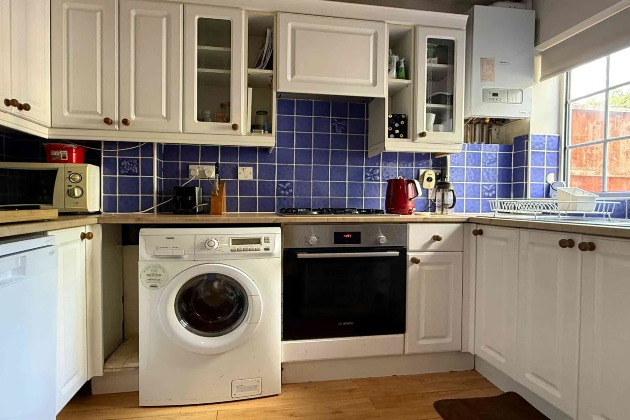 Trenchard Close, Hersham, KT12, photo 4