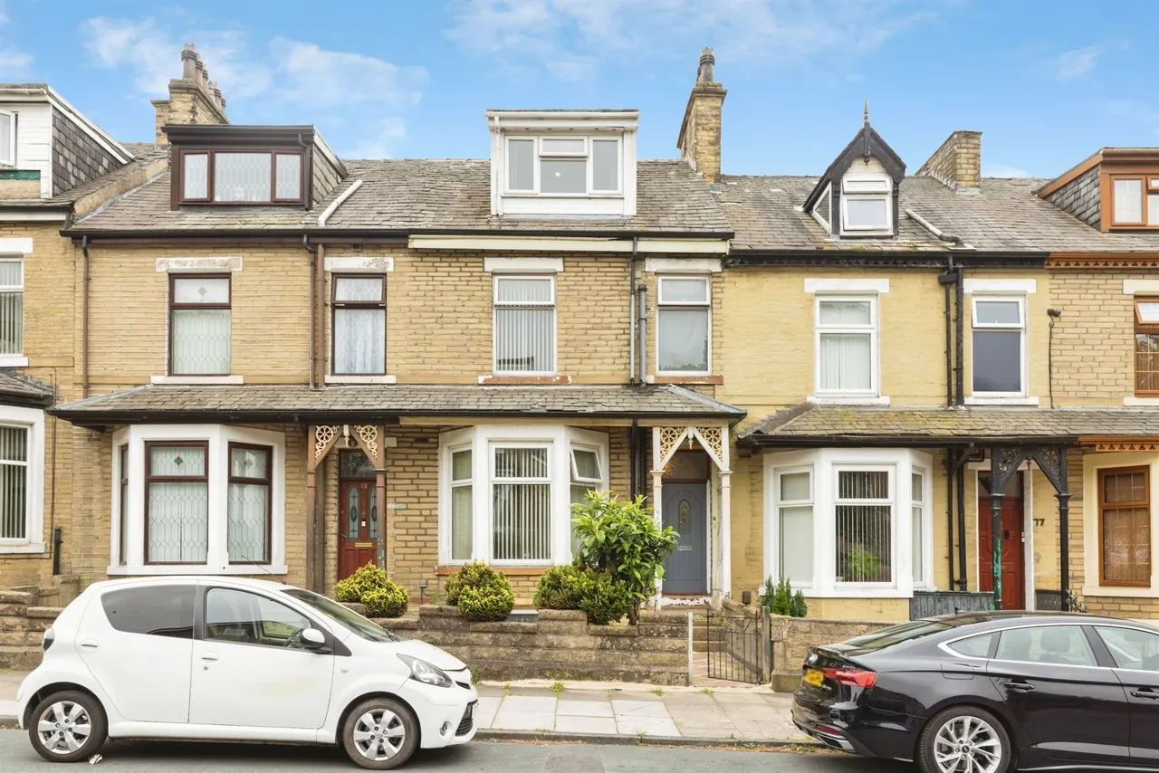 4 bed house for sale — Ashwell Road, Manningham, Bradford