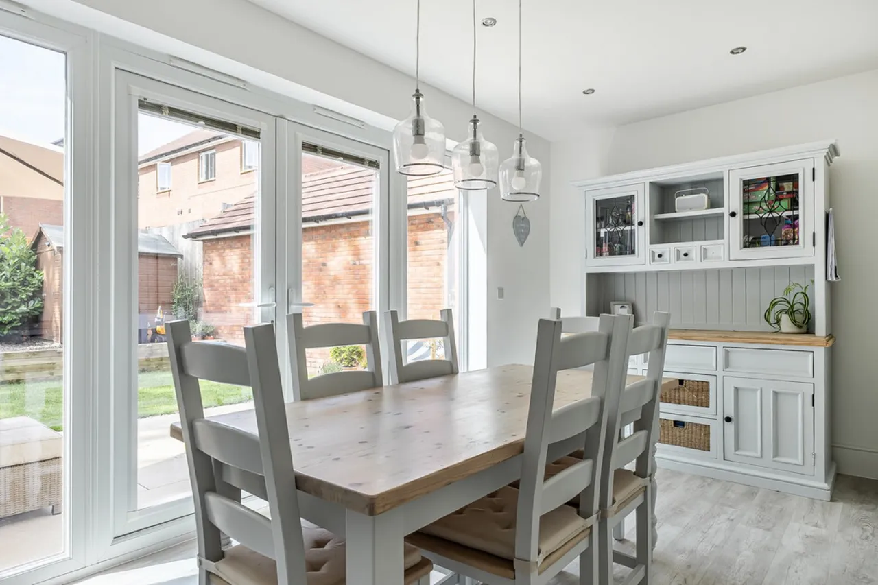 Falcon Road, Warminster, photo 7