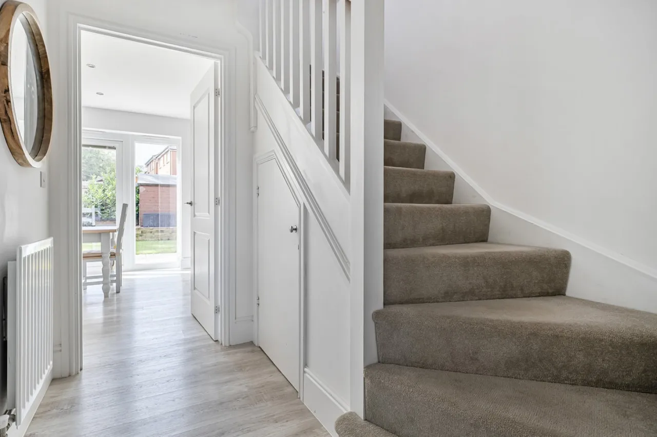 Falcon Road, Warminster, photo 11