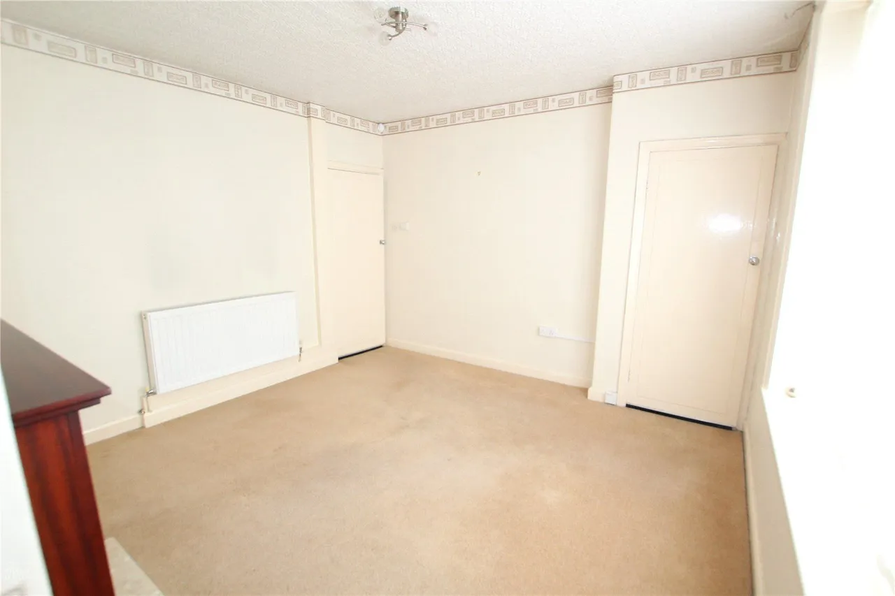 Minerva Street, Huddersfield, HD4, photo 3
