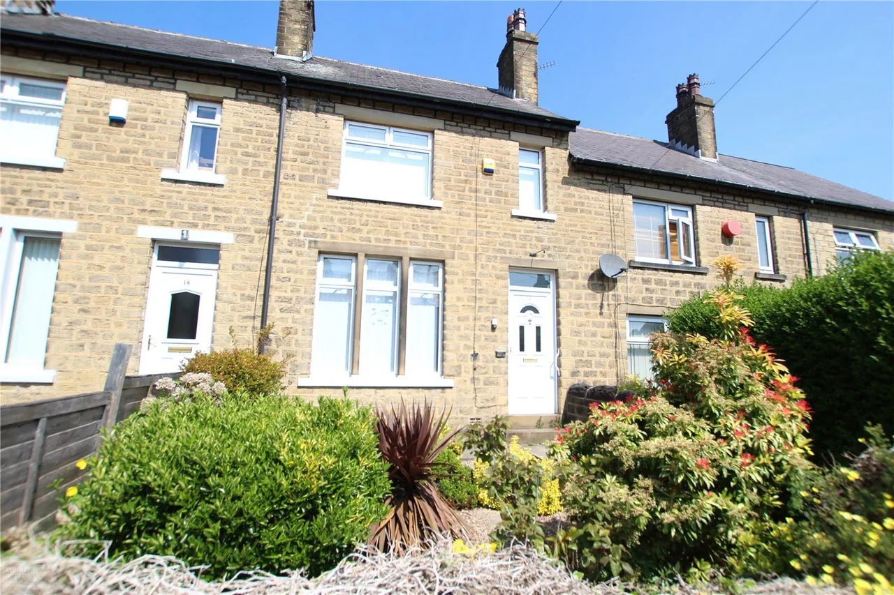 2 bed house to rent, Minerva Street, Huddersfield, HD4