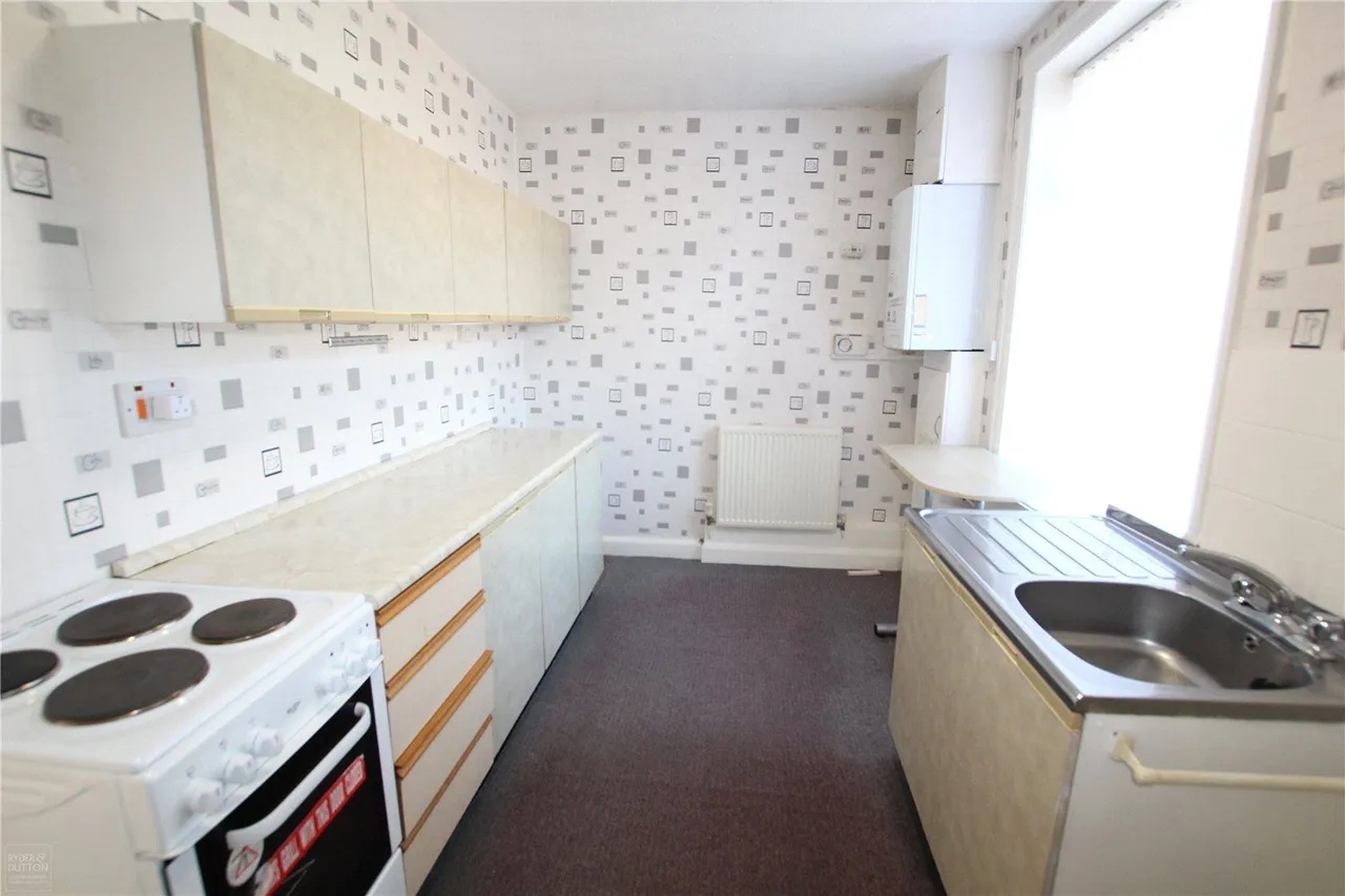 Minerva Street, Huddersfield, HD4, photo 6