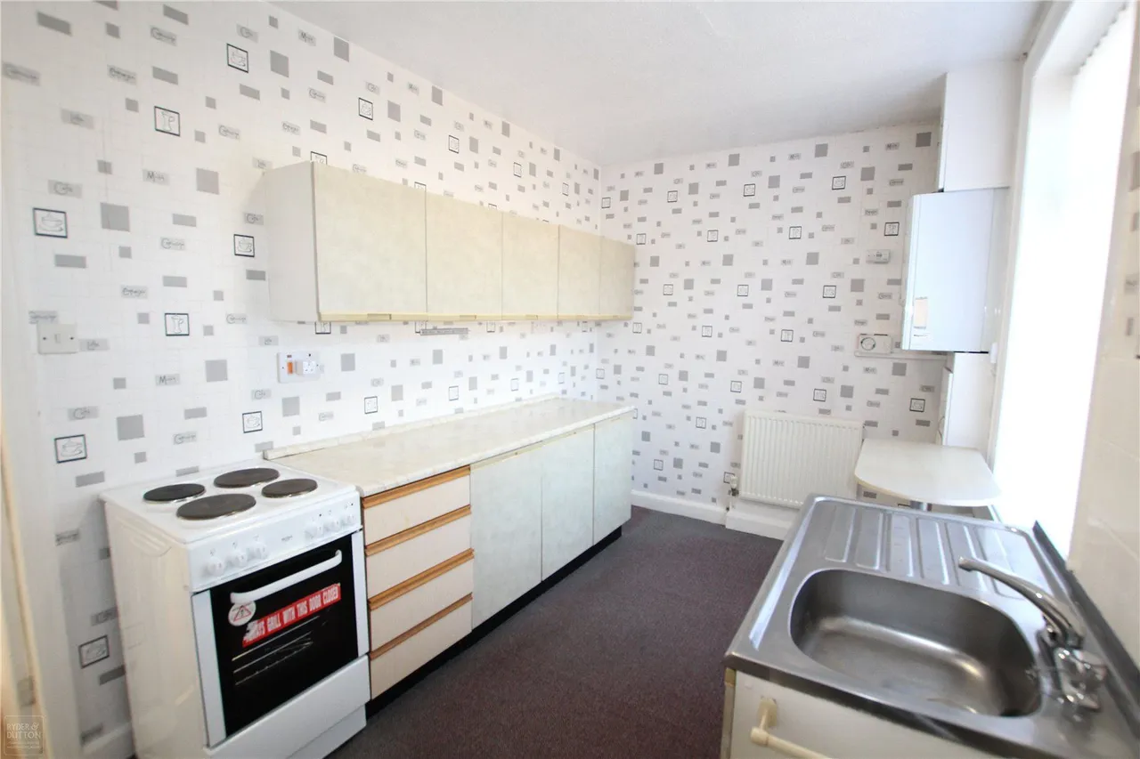 Minerva Street, Huddersfield, HD4, photo 5